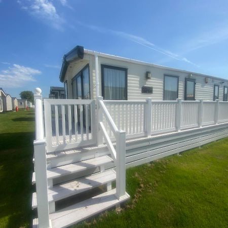Winchelsea Beach Holiday Home - Pool & Beach Exterior photo