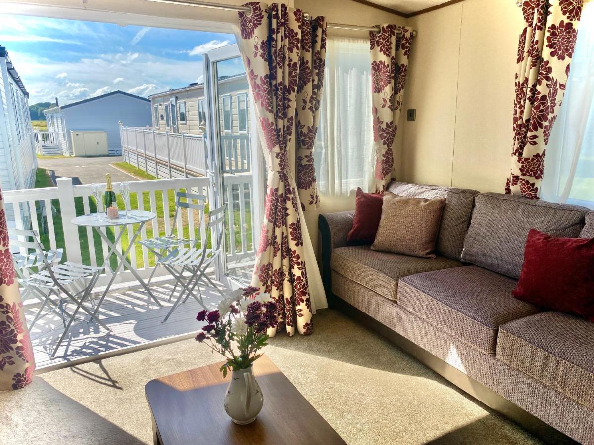 Winchelsea Beach Holiday Home - Pool & Beach Exterior photo