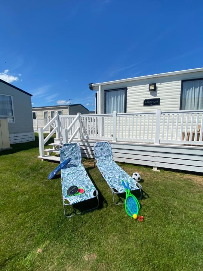 Winchelsea Beach Holiday Home - Pool & Beach Exterior photo
